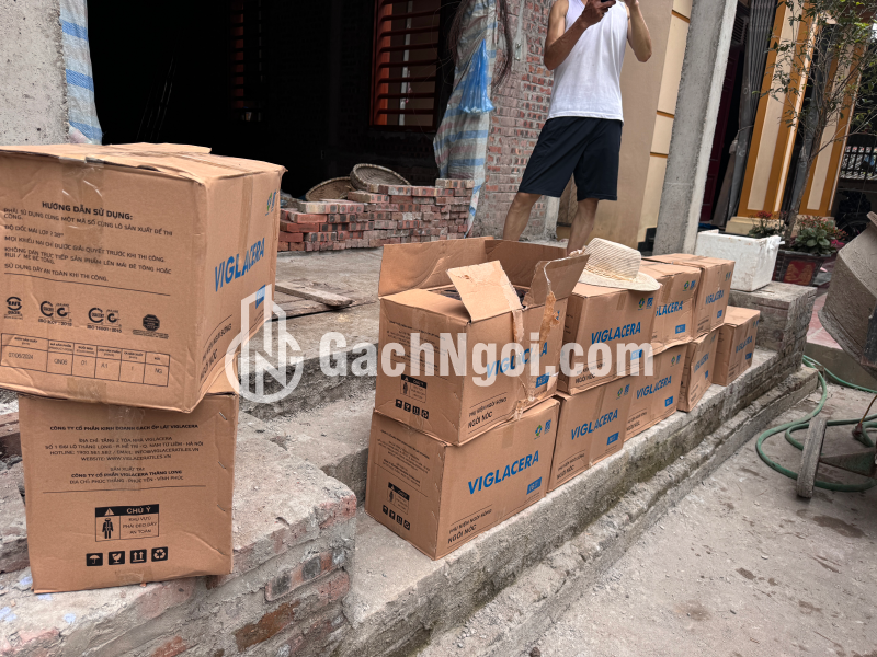 Ngói Rìa Tráng Men Viglacera Thăng Long Ghi 03